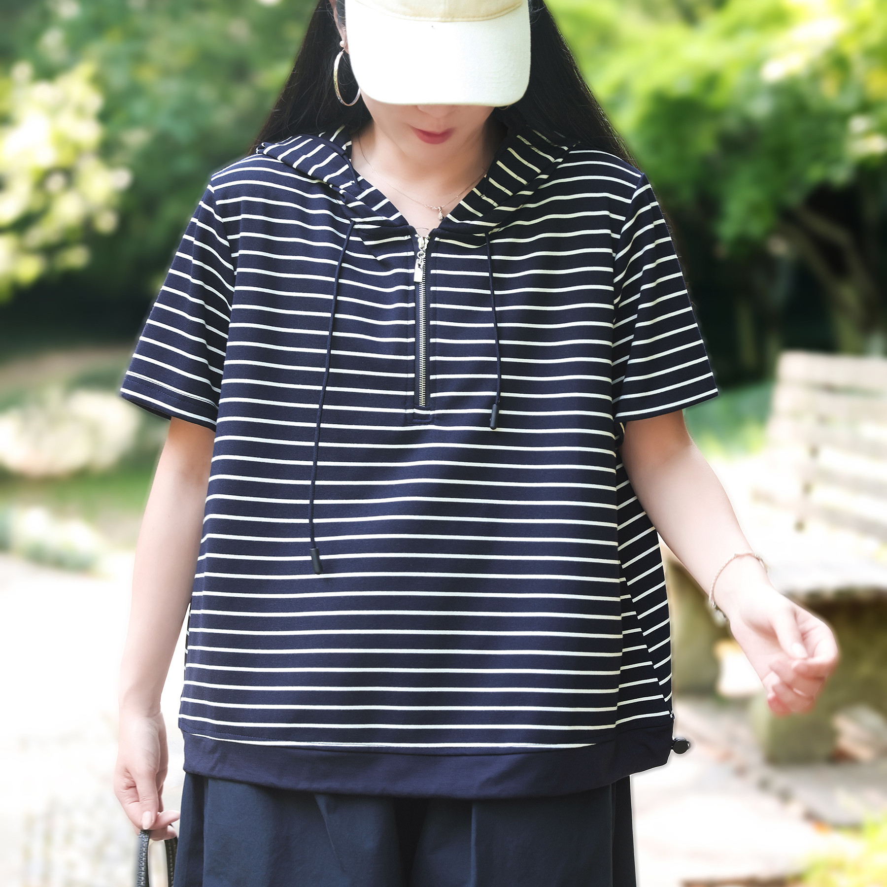 大码半开领条纹连帽短袖T恤夏季图片