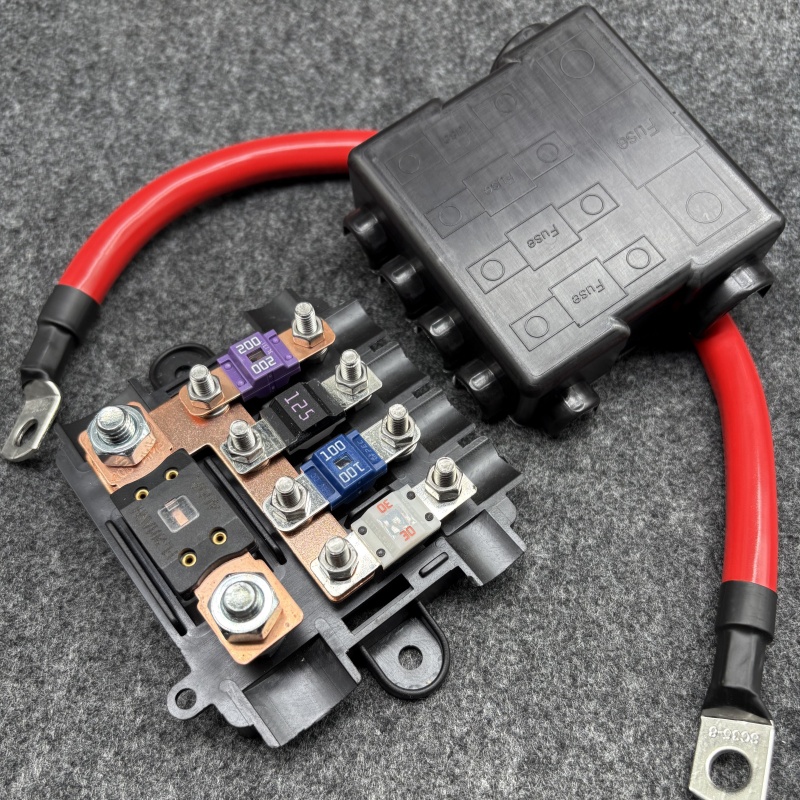 房车货车多路保险丝盒大功率保险片座越野汽车改装电瓶桩分接线盒