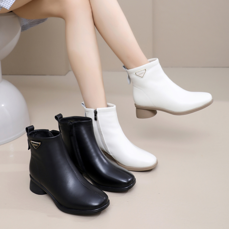 马丁靴侧拉链百搭外出通勤工作鞋