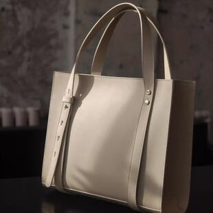 青出于蓝 | 小众设计师手共简约通勤质感大托特包男女通用定制潮