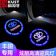 decal xe hơi Toyota đã sửa đổi Camry Châu Á Dragon Crown Ruiz Highlanda Prado ánh sáng chào mừng cửa đặc biệt ánh sáng bầu không khí tem xe oto 4 chỗ decal ô tô