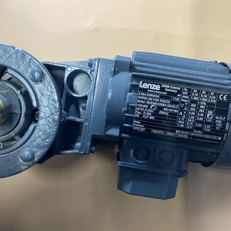 Lenze伺服电机MDEMAXX063-32C0C正品现货