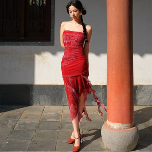 小菊川栗/赤绡龙纹裙 绯红新中式古典优雅复古修身抹胸收腰连衣裙