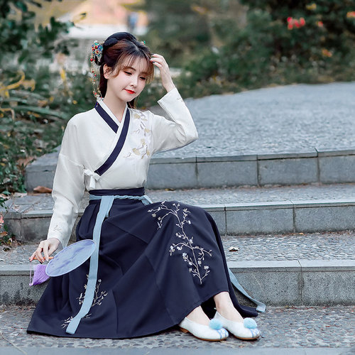 汉服女成人新款日常可穿春夏仙气改良显瘦工装大码中国风高端套装