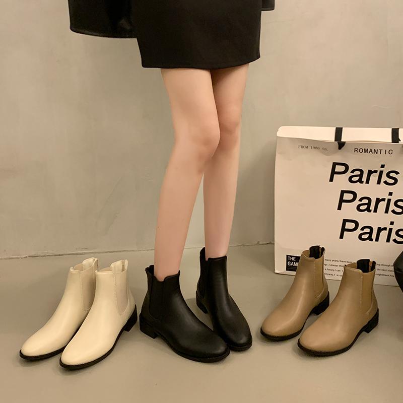 真皮马丁靴尖头短靴宽胖脚女鞋