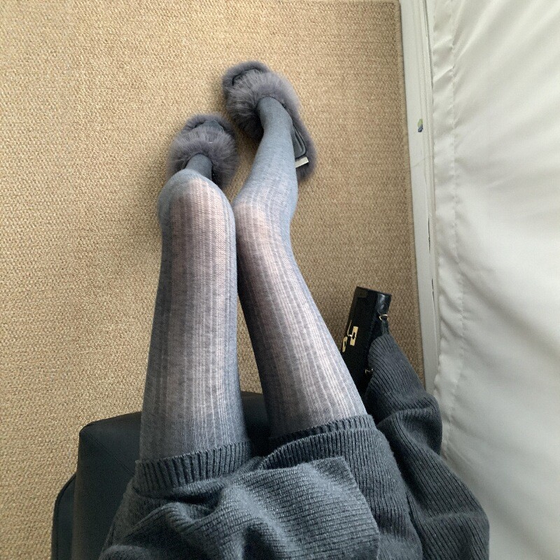 miu系薄款微透灰色条纹显瘦女