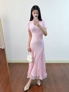 2026早春新款粉色法式气质优雅针织连衣裙女修身显瘦蕾丝短袖长裙