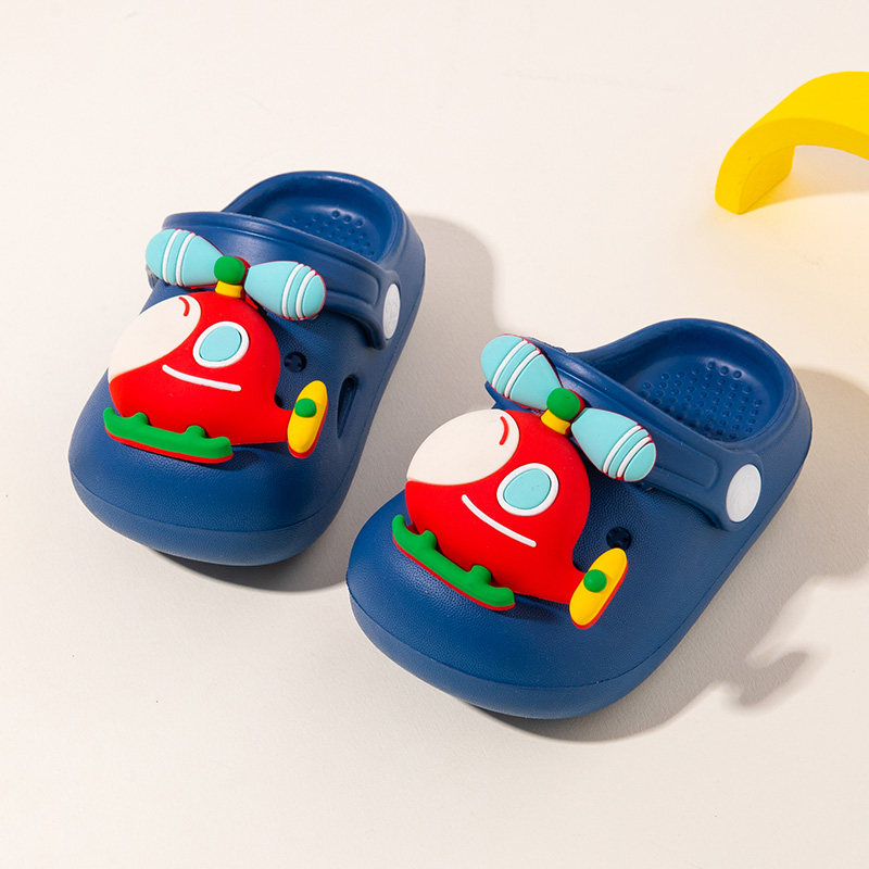 儿童洞洞鞋3软底5岁防滑夏季居家直升飞机小童宝宝拖鞋男宝婴幼儿