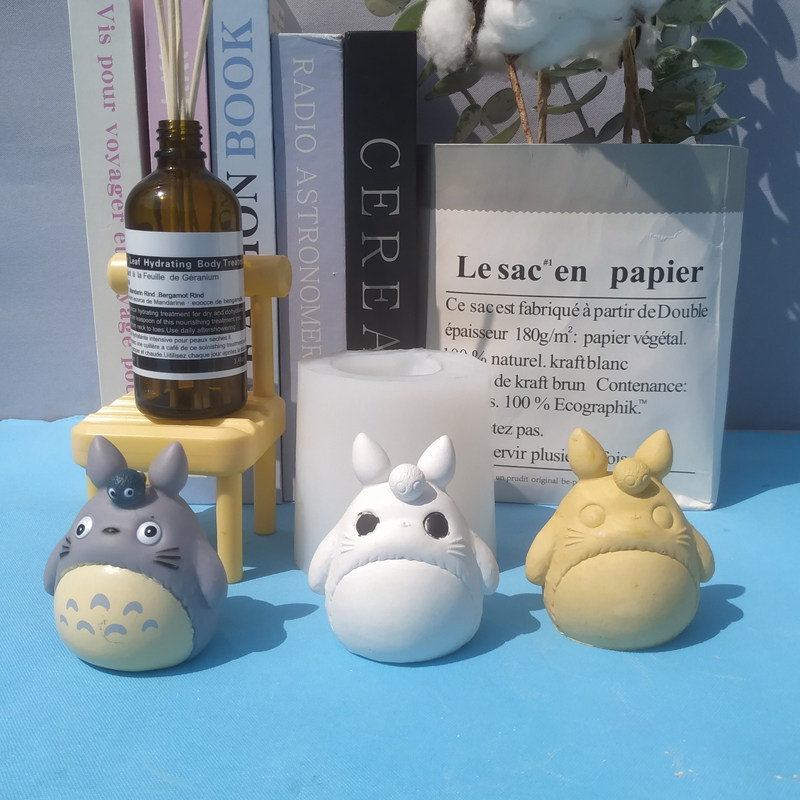 龙猫石膏绘制硅胶磨具手工创意模具彩绘卡通动物摆设白粉石膏上色