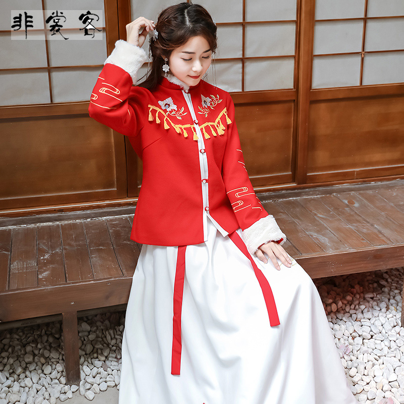 秋冬汉服女中国风复古红色嫁衣