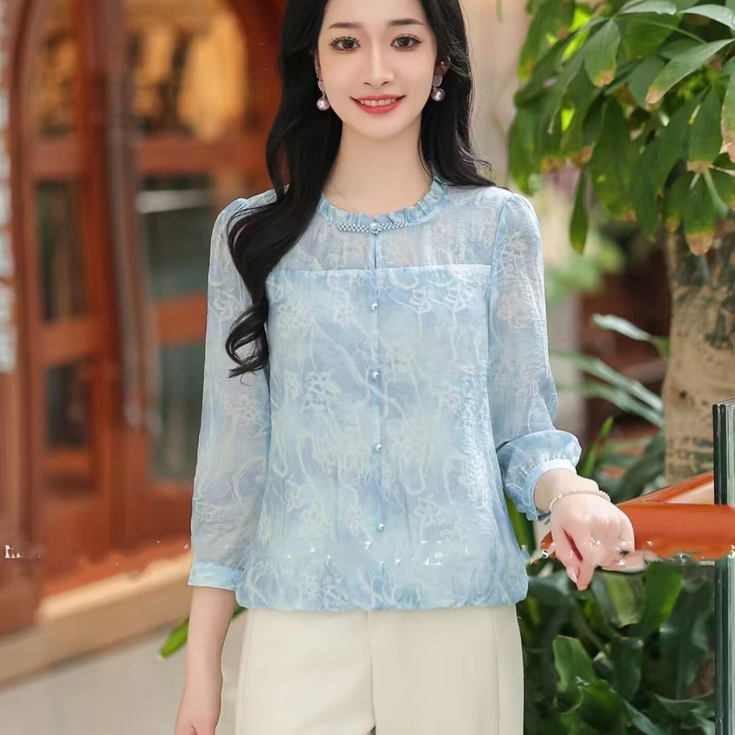 正品软糯衬衫花边圆领钉珠修饰套头上衣百搭时尚女士小衫春款2611