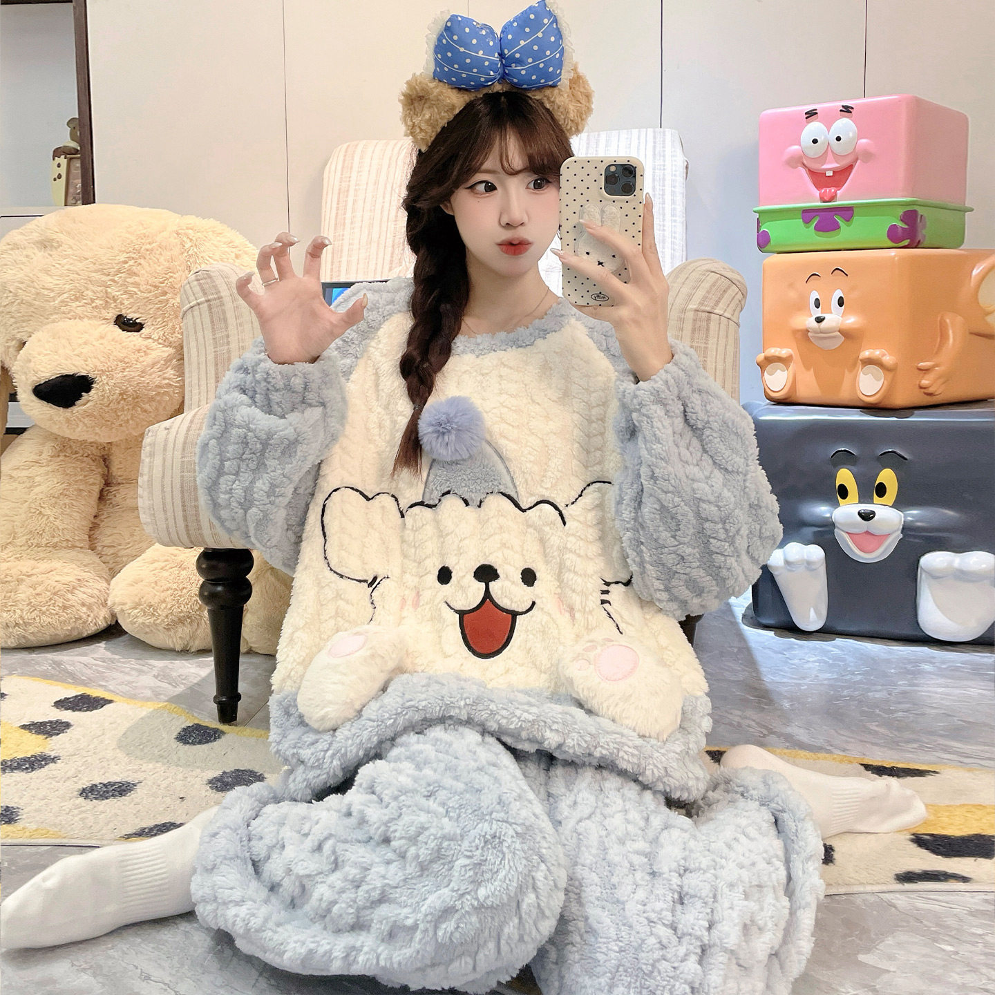 可爱小狗珊瑚绒睡衣女款秋冬季加厚保暖高中学生少女家居服可外穿