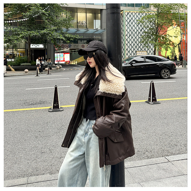 中长款 加厚翻领皮衣羽绒服女2025年冬季新款显瘦加厚白鸭绒外套