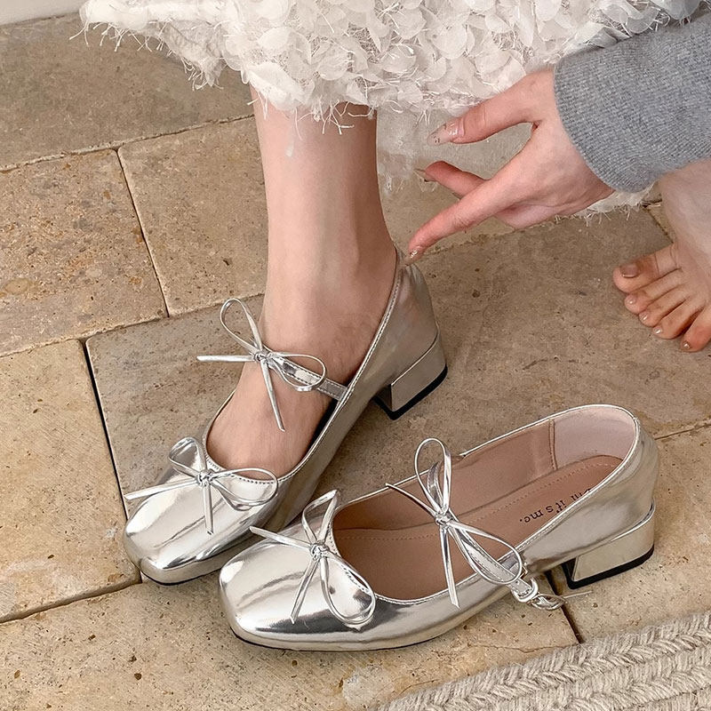 绝美银色单鞋女2026新款春夏季配裙子玛丽珍粗跟小皮鞋法式高跟鞋,女鞋,玛丽珍鞋,淘宝优惠券,粉丝福利购,淘宝优惠卷
