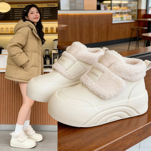 粉色加绒高帮小白鞋女丑萌冬季新款chic小众棉鞋厚底大头面包鞋子