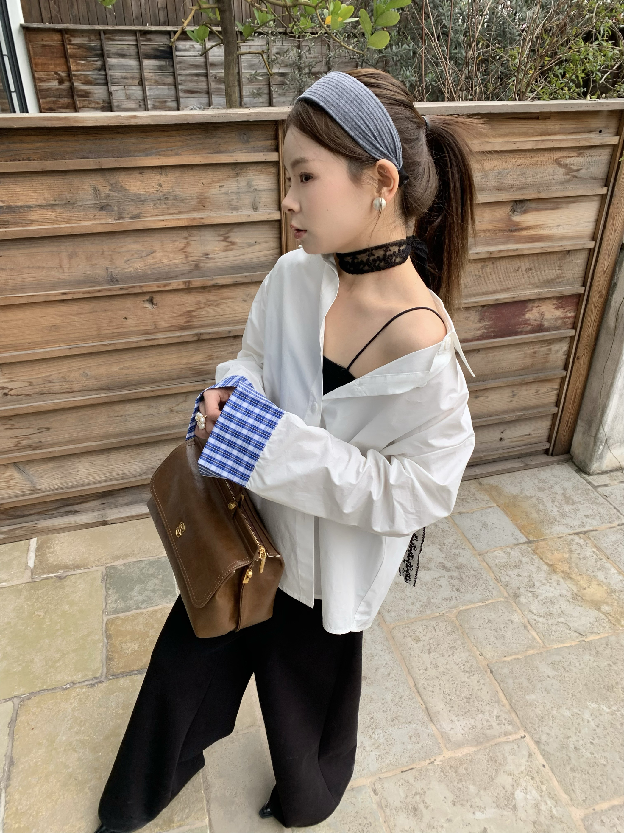 简约款撞色白色衬衫小个子