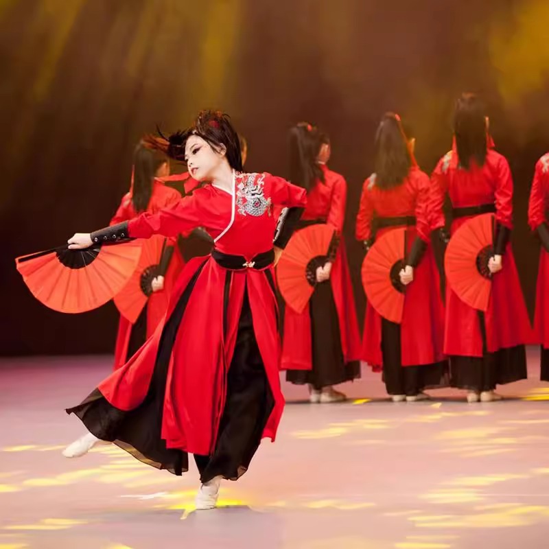 儿童古典舞演出服雪龙吟舞蹈服万疆表演服扇子舞古风汉服民族风