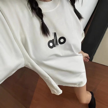 aIo qeaios欧美休闲圆领水洗磨破宽松前后印花T恤男女同款短袖