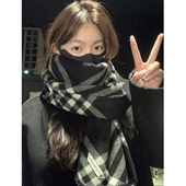 围巾女冬季 2025新款 韩系氛围感格纹时髦斗篷气质锁边小众围脖秋冬