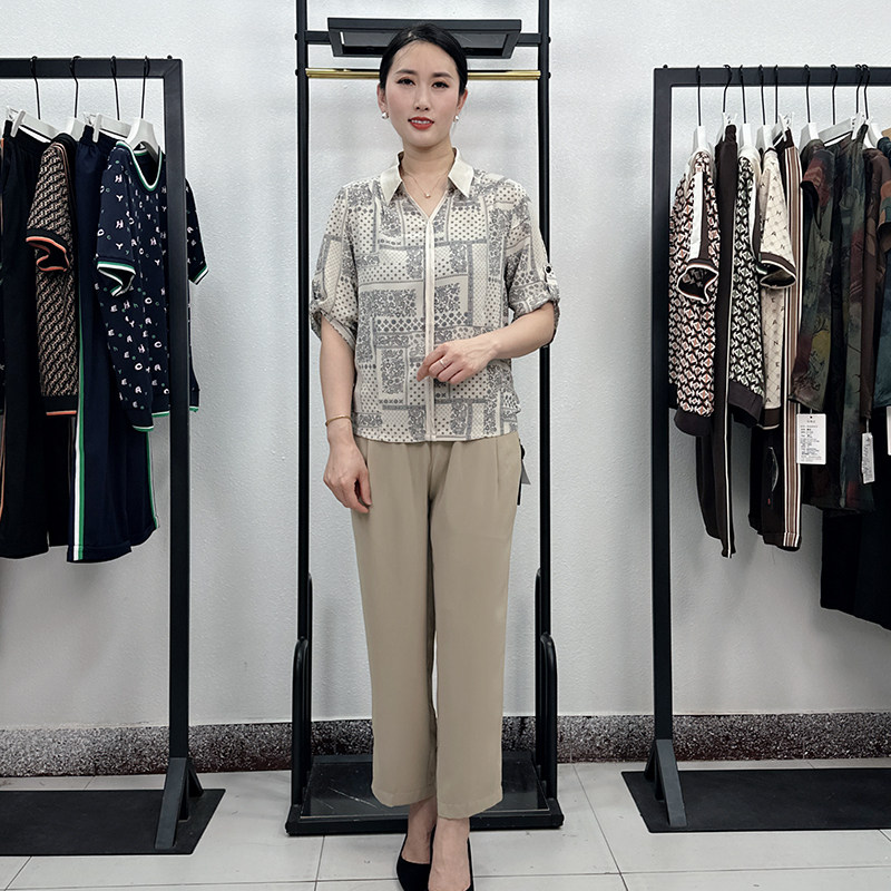 妈妈夏装洋气真丝上衣服中年女装夏装时尚大码中老年短袖T恤套装