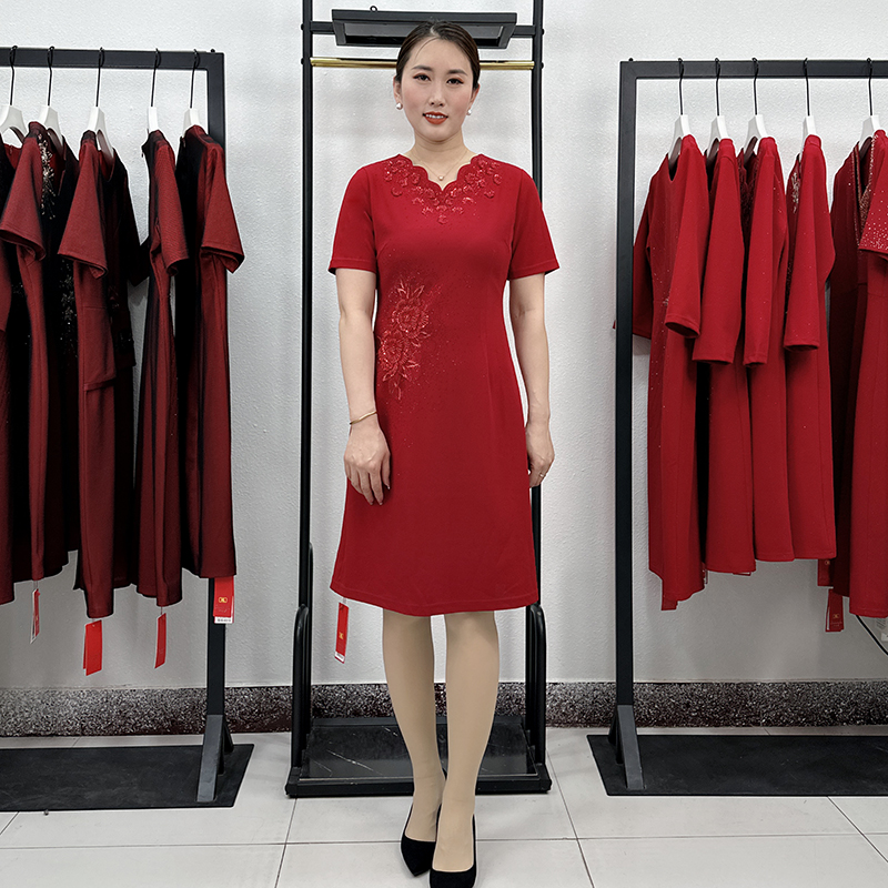 小个子妈妈婚宴装礼服