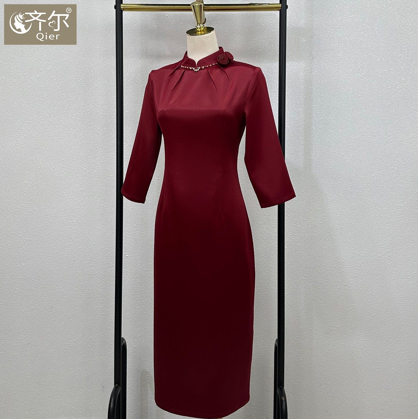高端气质酒红喜婆婆结婚妈妈旗袍新款婚宴装妈妈春秋小个子连衣裙