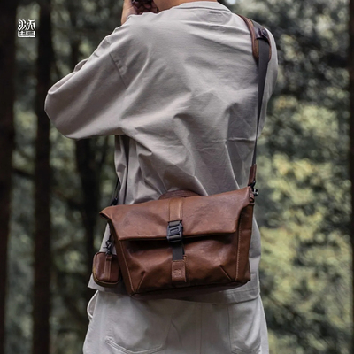 沃坦PILOT7L黑色全皮摄影包