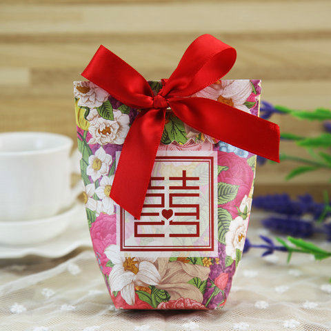 欧式喜糖盒创意结婚用品纸盒子婚庆礼盒糖果盒婚礼仙女喜糖包装袋在类目 节庆用品/礼品, 糖盒/糖盒配件中 - 来自Buy2taobao.com提供专业的淘宝代购服务