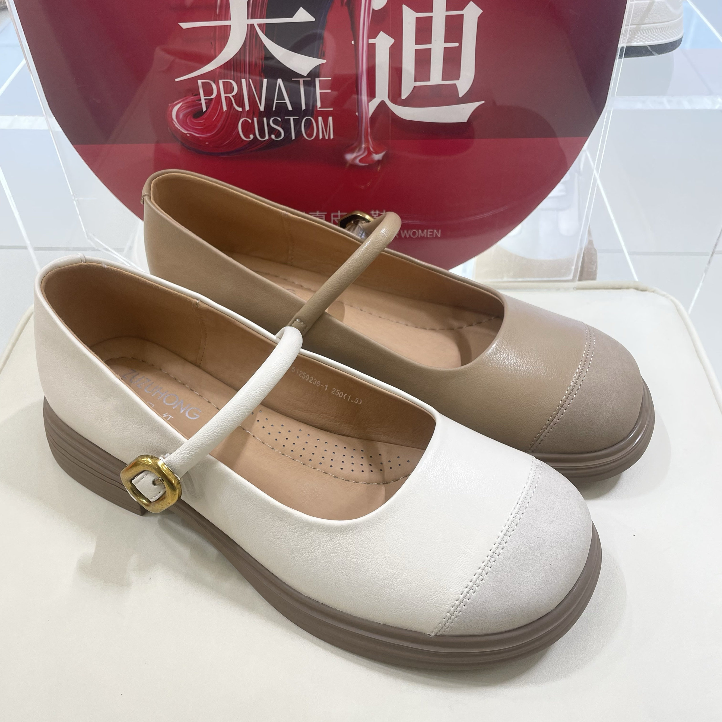 足足红2025新款牛皮真皮高跟鞋低跟单鞋休闲鞋加大码女鞋特大号42