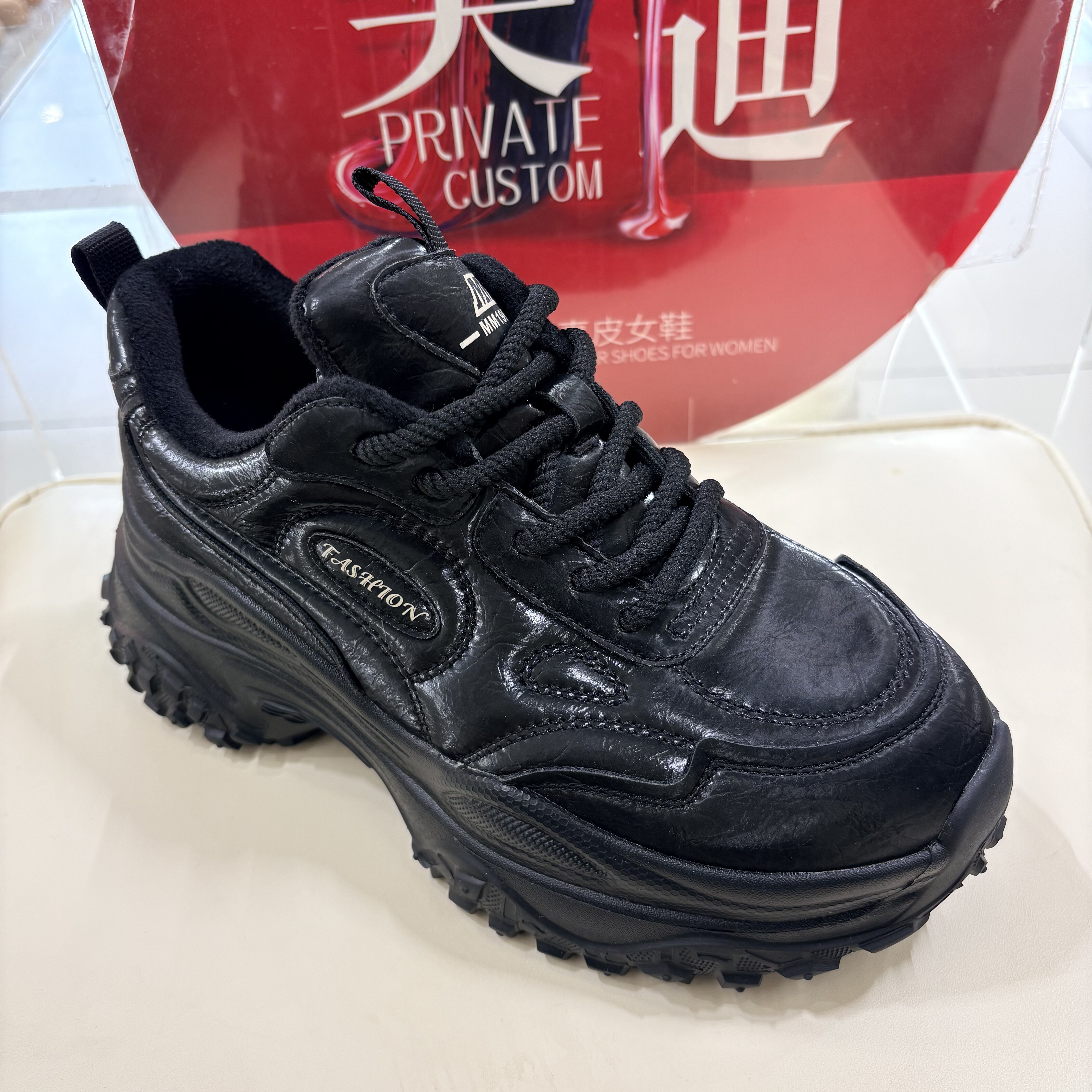 品牌专柜老爹鞋女鞋牛皮厚底小板鞋2025秋冬厚棉舒适增高休闲女鞋