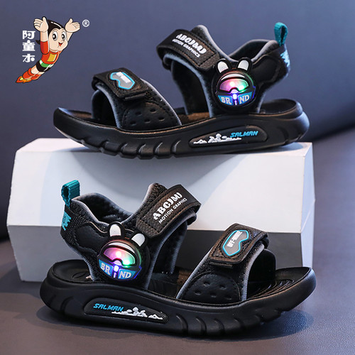 阿童木男童凉鞋灯鞋2026夏季新款儿童露趾防滑凉拖鞋男爆款中大童