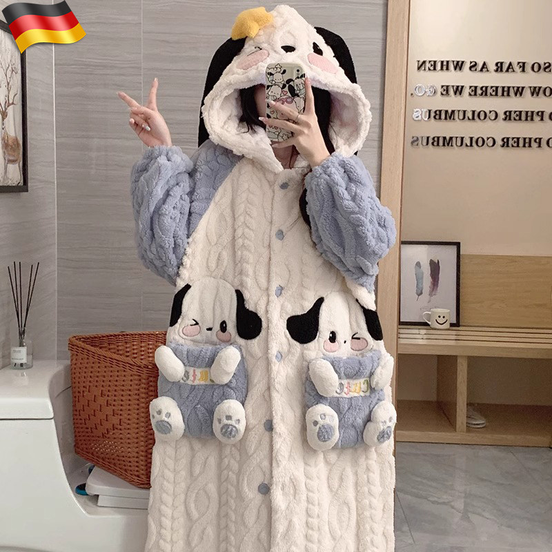德国法兰绒卡通家居服睡衣女珊瑚绒加厚加绒款睡袍套装春秋天保暖