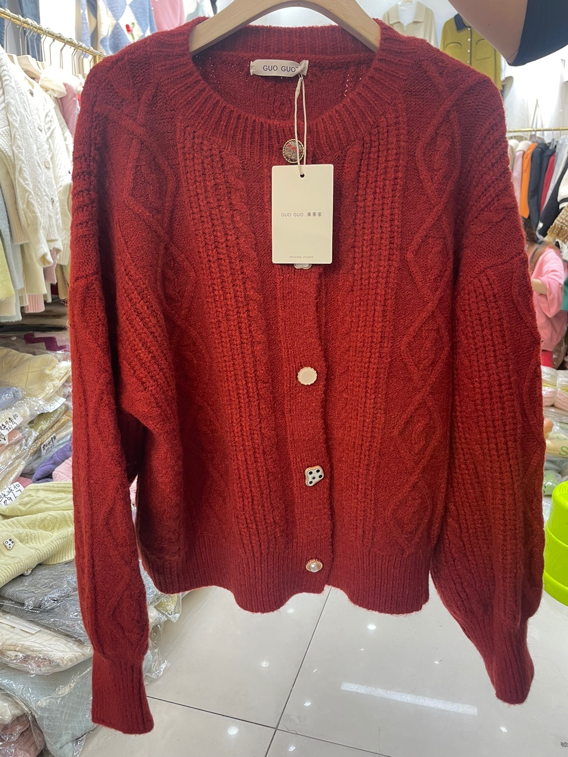 灯笼袖针织果果家圆领宽松