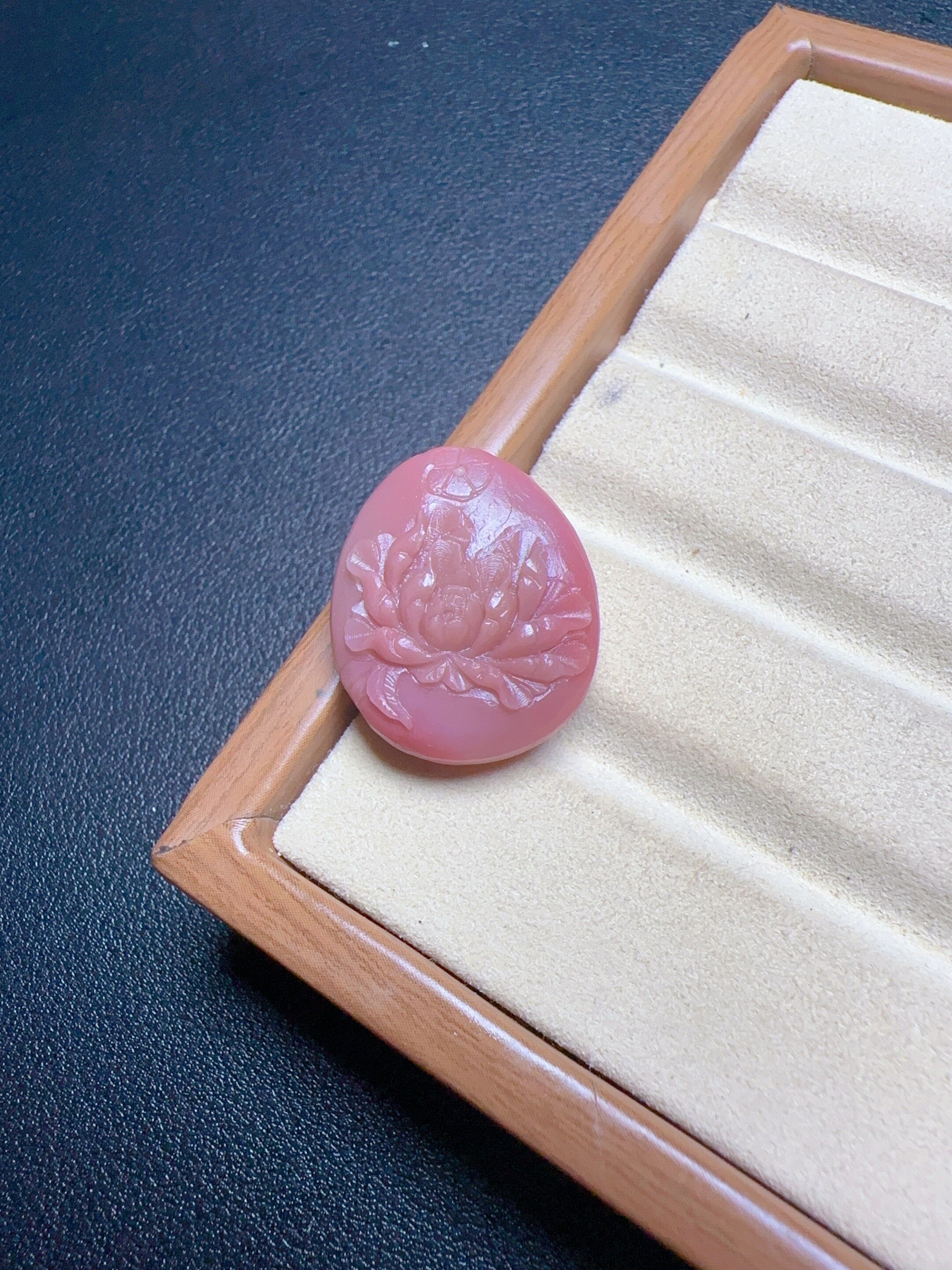 天然老矿盐源玛瑙仙粉牡丹花吊坠颈饰