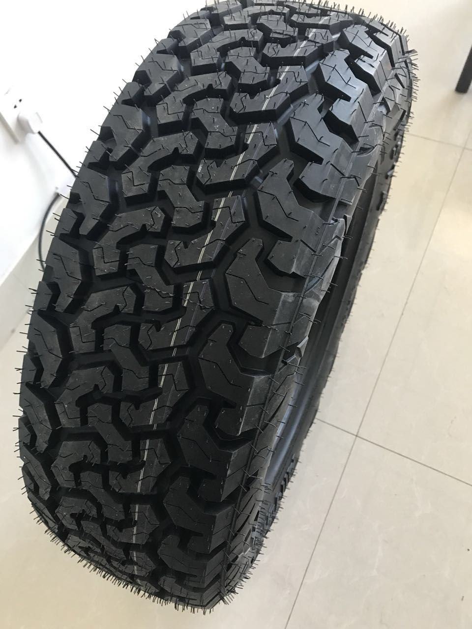 定制铁骐at全地形轮胎235 245 255 265 275 285 50 55 60R19 18 2