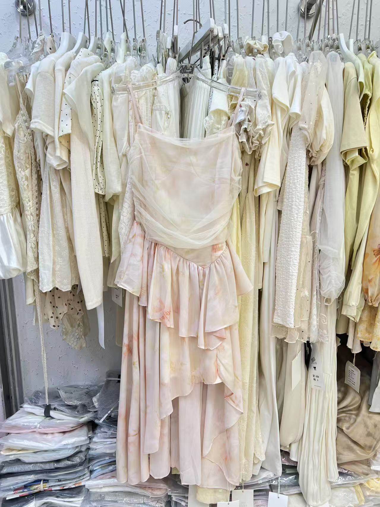 温柔纯欲风高级感收腰抹胸连衣裙海边度假风西双版纳穿搭开叉长裙