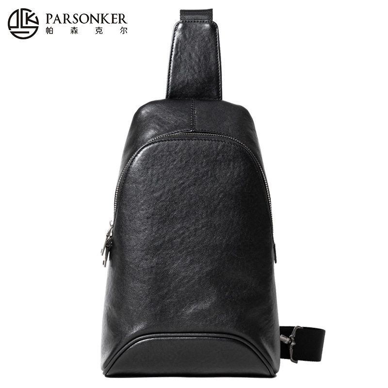 夏季男士胸包新款真皮纯色简约头层牛皮单肩包立体大容量肩包现货