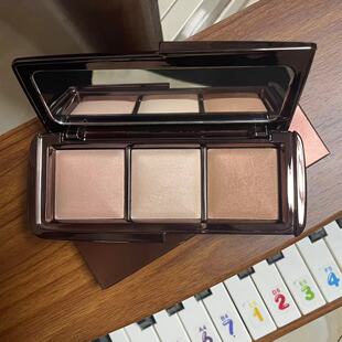 新款Hourglass Ambient Lighting 柔光透亮三色高光盘