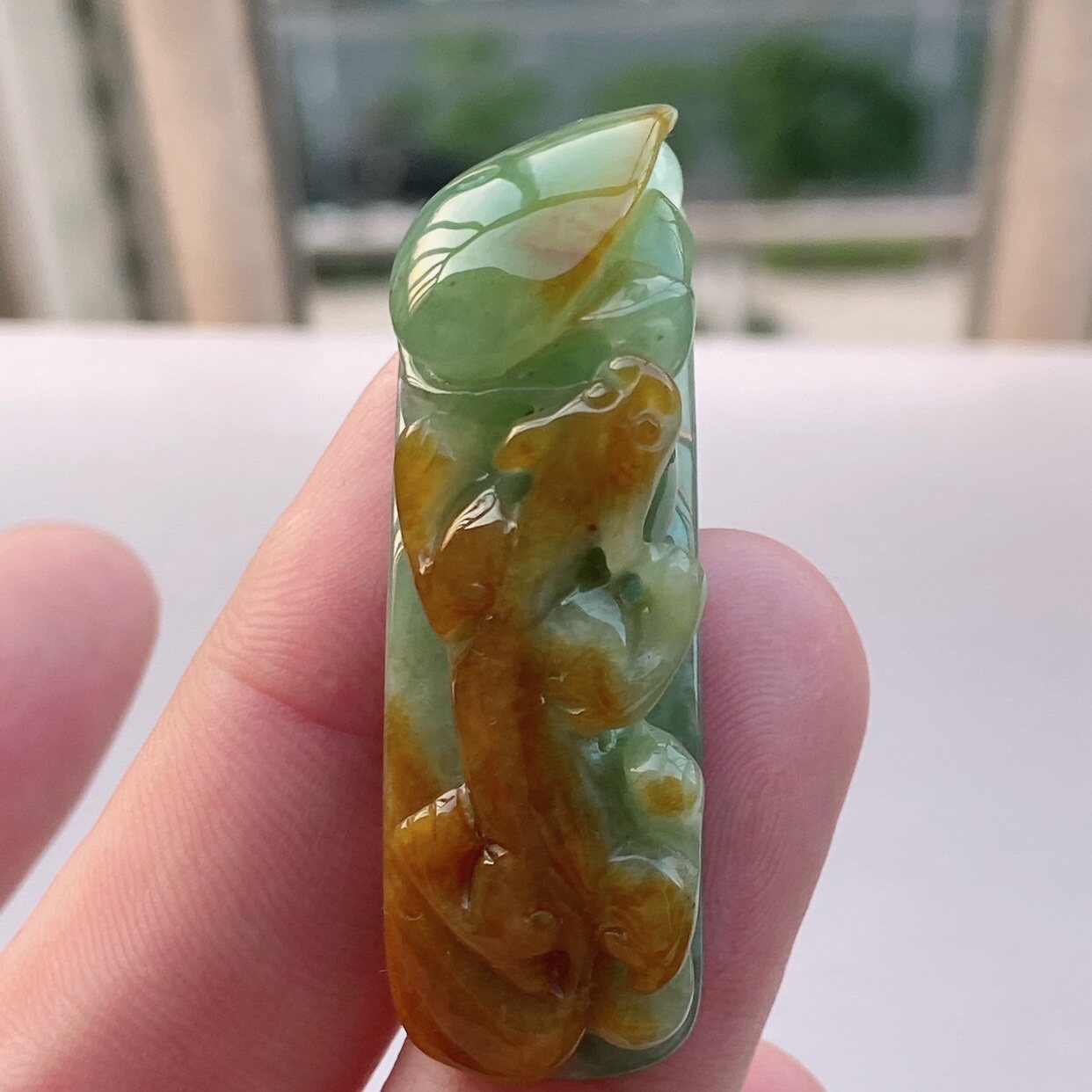 四会保真黄翡巧色手工雕刻貔貅老坑货送证书A颈饰玉冰种吊坠翡翠