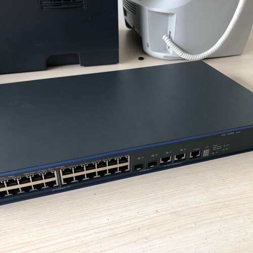 议价H3C S3528TP-EA交换机，成色95新，实拍图，无拆