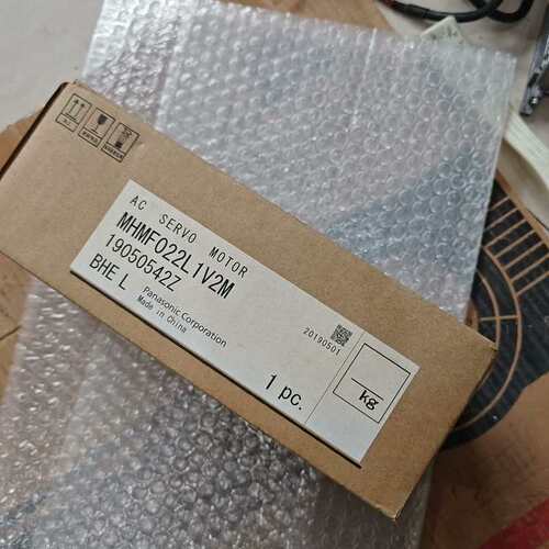 议价松下伺服电机MHMF022L1V2M，全新原装，带原包装
