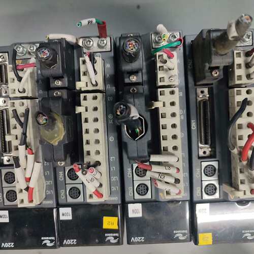 议价汇川驱动器IS500ps1R6I-128拆机设备成色漂亮