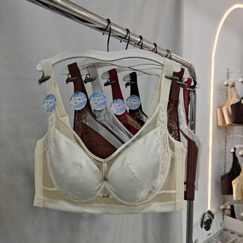 大胸显小C杯软钢圈收副乳文胸