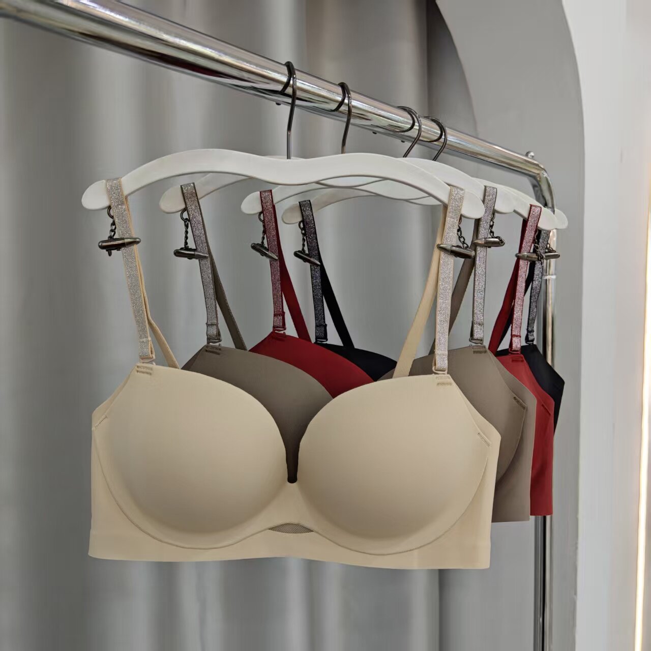 可拆卸肩带隐形无痕交叉美背内衣女士AB杯小胸聚拢时尚文胸罩8803