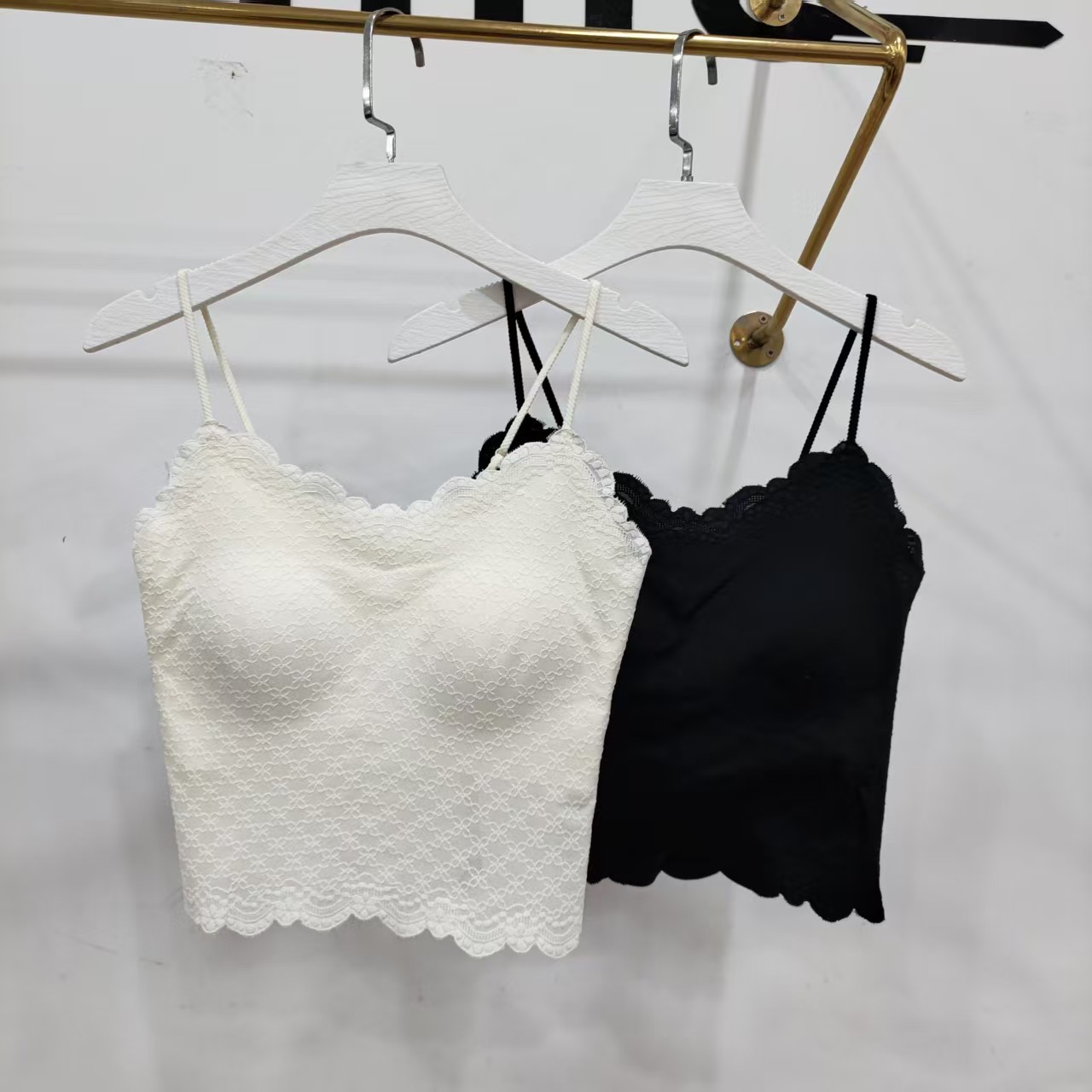 蕾丝吊带背心女舒适透气打底衫