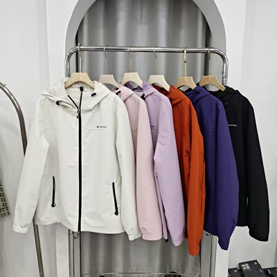 户外运动休闲夹克冲锋衣女软壳衣