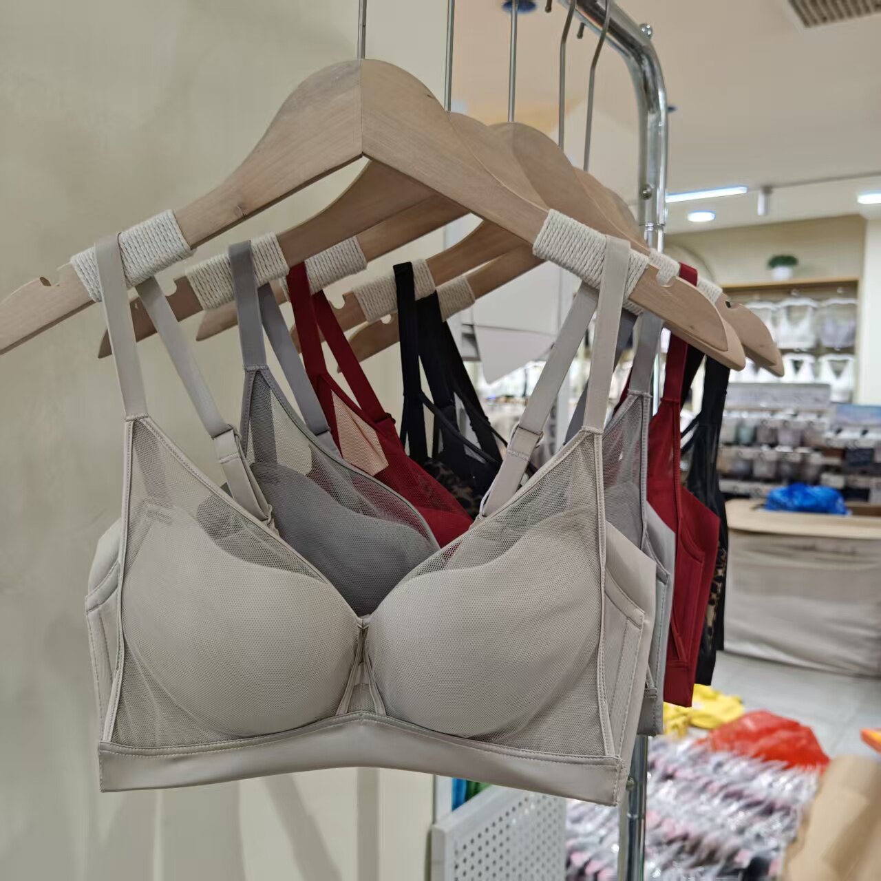轻奢性感网纱杯女士内衣526B杯无钢圈聚拢收副乳无侧骨无感文胸罩