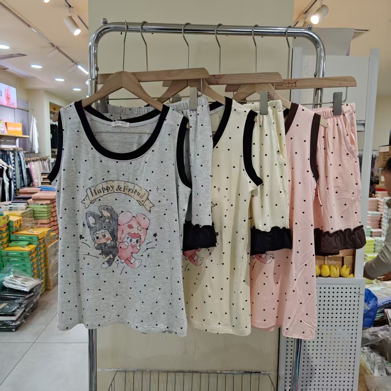 卡通印花短裤背心带胸垫睡衣女可外穿宽松舒适宿舍家居服套装6066