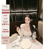 Hotdog 显瘦打底T 两色方领拼蕾丝上衣女修身 热狗很辣 爱恋蕾语