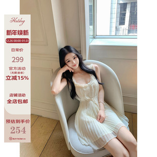 绑带 甜美温柔气质蕾丝边百褶连衣裙 Hotdog热狗很辣 天鹅湖畔